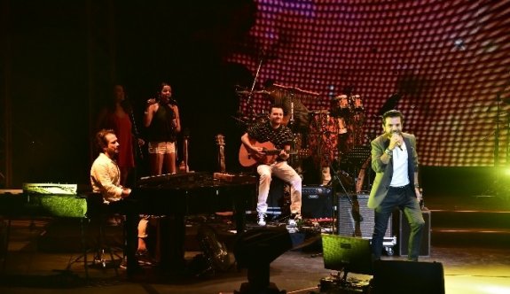 Kenan Doğulu söyledi abisi Ozan çaldı