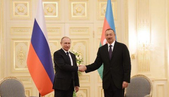 Putin, Bakü’de Aliyev’le görüştü