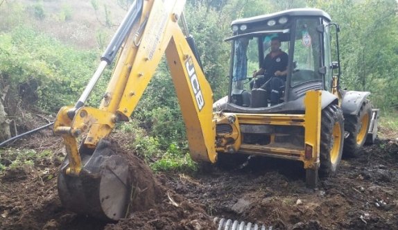 Su taşkınları yaşanan bölgelerde drenaj çalışması