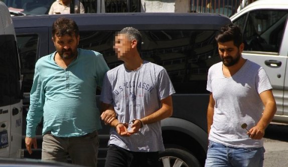 Ağlayarak girdiği adliyede tutuklandı