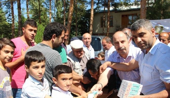 Camilerde diş fırçası ve diş macunu dağıtıldı