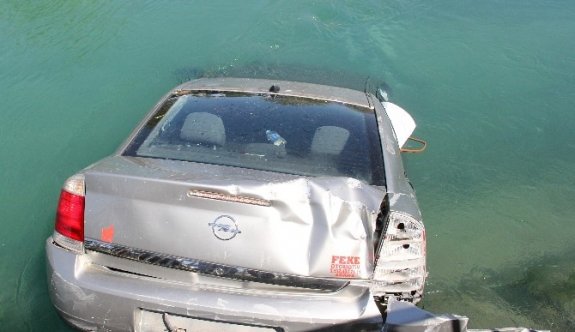 Nişanlı çift sulama kanalına uçtu