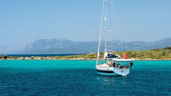 Türk bayraklı teknelere vergi ve marinalarda kira indirimi geliyor