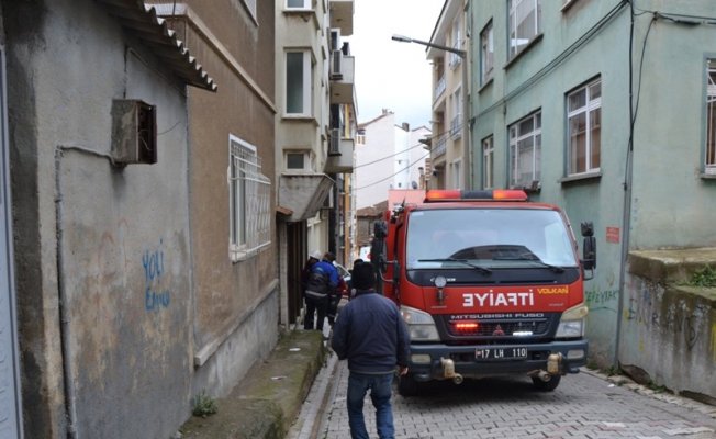 Biga’da bir evde yangın çıktı
