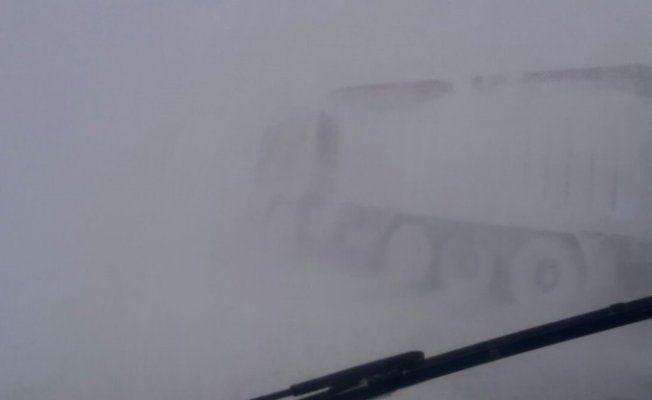 Erciyes’te mahsur kalan 80 araç kurtarıldı