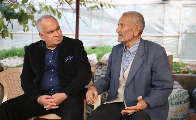 Erdemli’de yatalak hastalara yatak, engelli vatandaşlara akülü araba