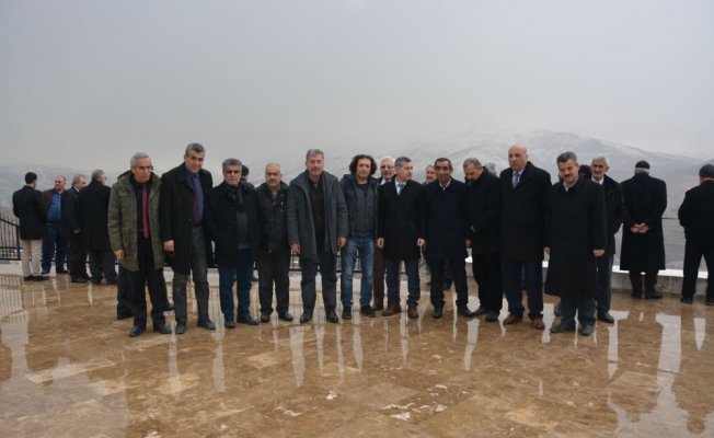 Muhtarlar Yeşilyurt Belediyesinin yatırımlarını yerinde inceledi