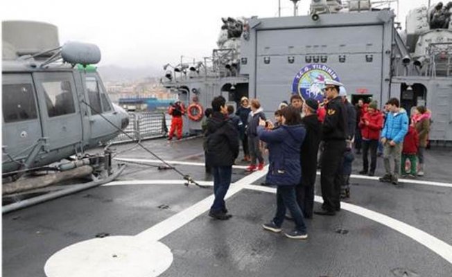 Rize Limanı&#039;na Demirleyen Tcg Yıldırım Gemisi Halkın Ziyaretine Açıldı