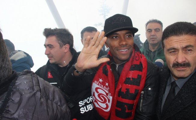 Robinho’ya Sivas’ta coşkulu karşılama