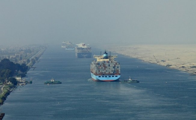 Süveyş Kanalından"Tanker Geçişlerine" İndirim