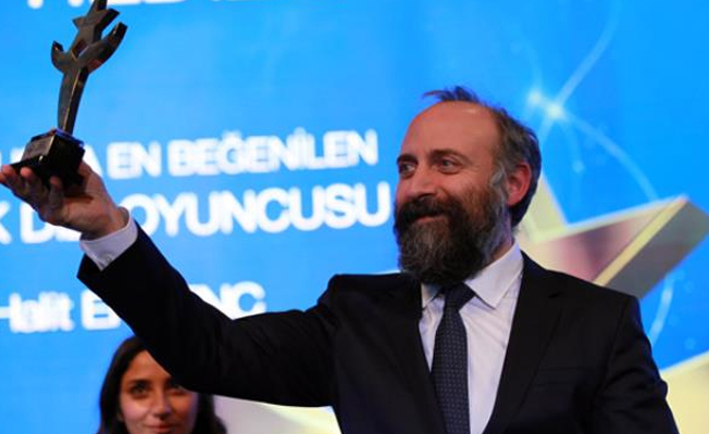 &#039;Yılın Yıldızları Ödülleri&#039; sahiplerini buldu