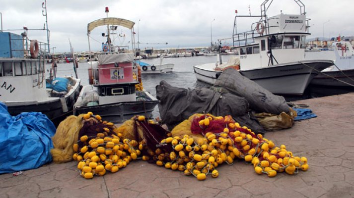 Denize açılan balıkçılar limana elleri boş dönüyor