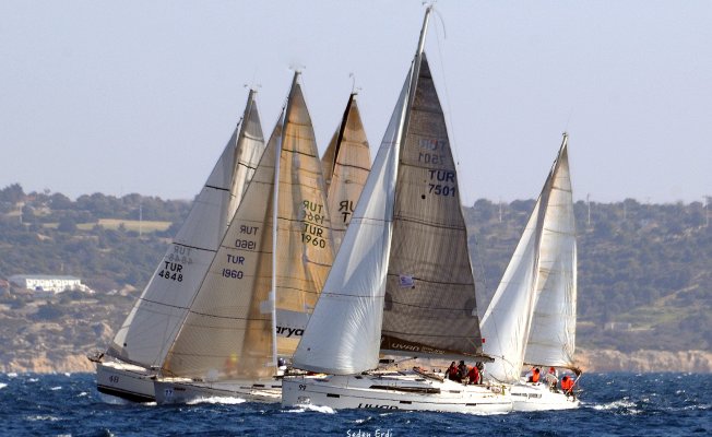 İzmir Kış Trofesi 2. Ayak Yarışları 32 Tekne ile Gerçekleştirildi