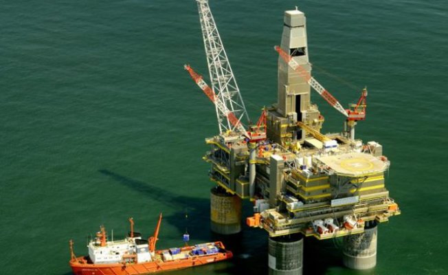 Kıbrıs açıklarındaki İtalyan sondaj gemisi çekildi