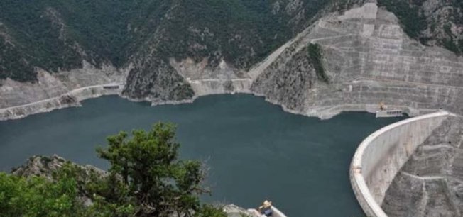 Artvin’de baraj gölünde tekne battı; 1 kayıp, 1 yaralı