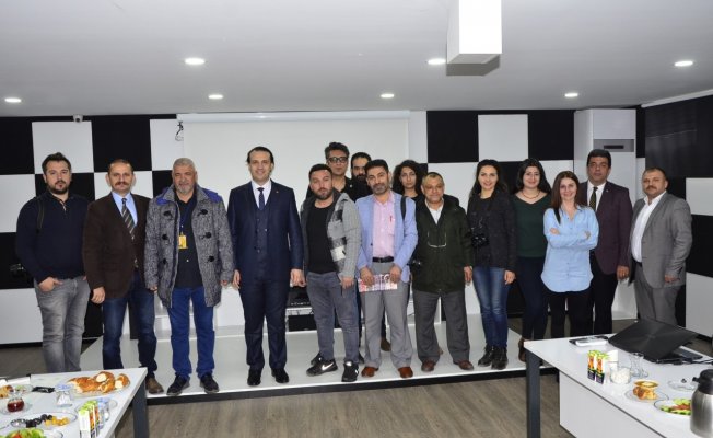 Vedat Doğusel kongre öncesi basın mensuplarıyla bir araya geldi. 