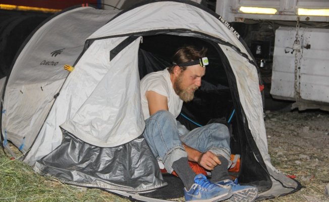 Fransız turist mahalleyi ayağa kaldırdı