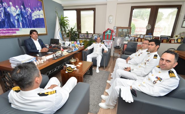 &quot;Beyaz Fırtına&quot; Foça&#039;da