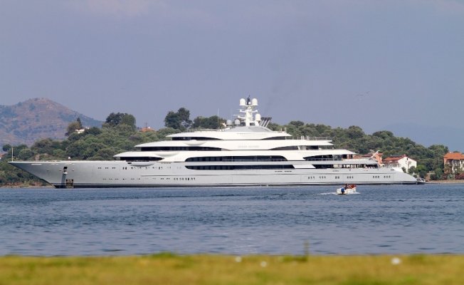Lüks yatlar Fethiye’ye demir attı