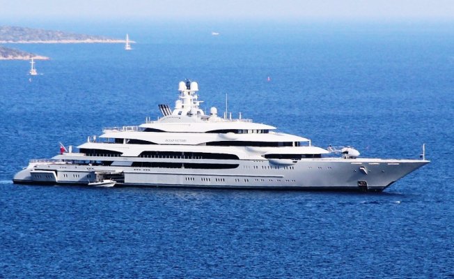 Rus çelik kralının yüzen sarayı Bodrum’da