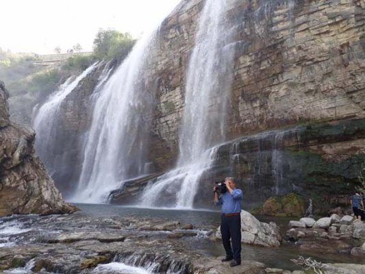Tortum Şelalesine ziyaretçi akını