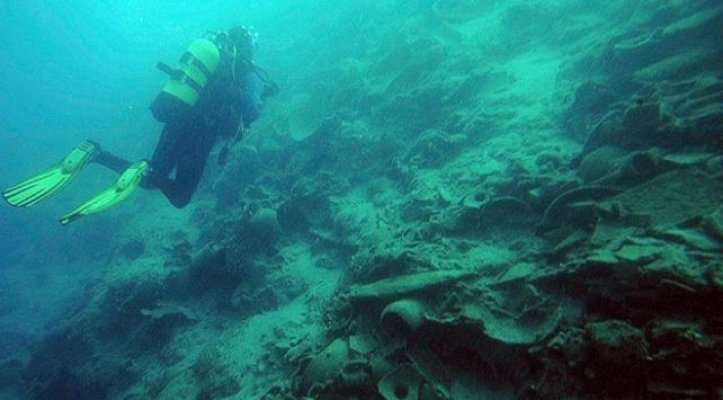 Norveç&#039;te gölden 500 yıllık kılıç çıkarıldı