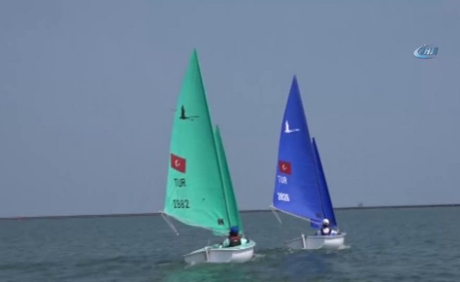 Engelli yelkenciler teknelerine kavuştu, artık hedef olimpiyat