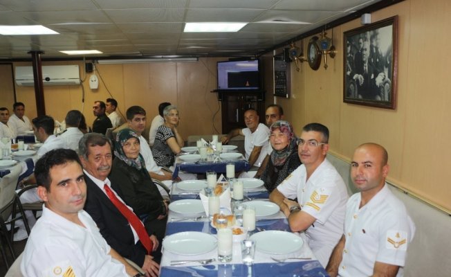Gemlik Fırkateyni Kuşadası’nda ziyarete açıldı