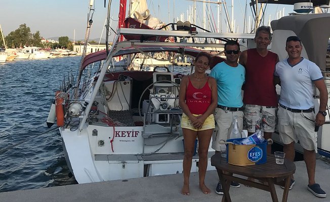 Keyif’le çıktıkları dünya turundan döndüler