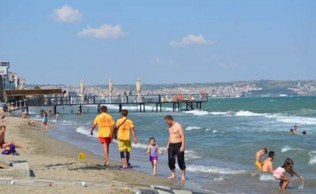 Tatilciler Onlara Emanet