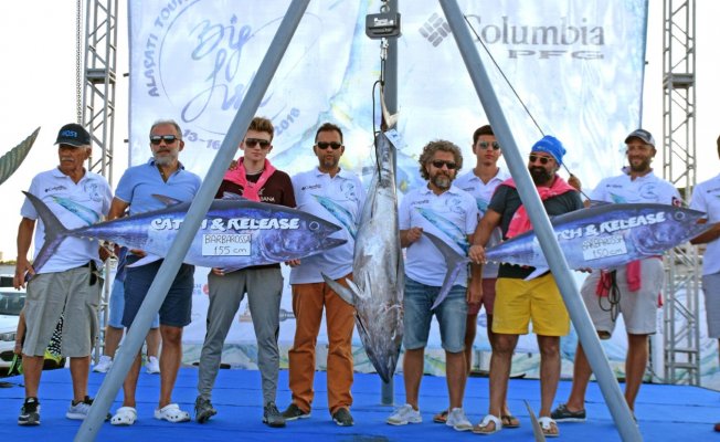 305 kiloluk blufin orkinos tüm zamanların rekoru oldu