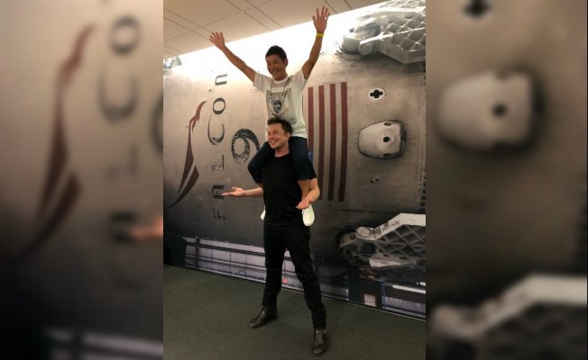 Elon Musk&#039;ın şirketi SpaceX, Ay&#039;a göndereceği ilk turistin kimliğini açıkladı