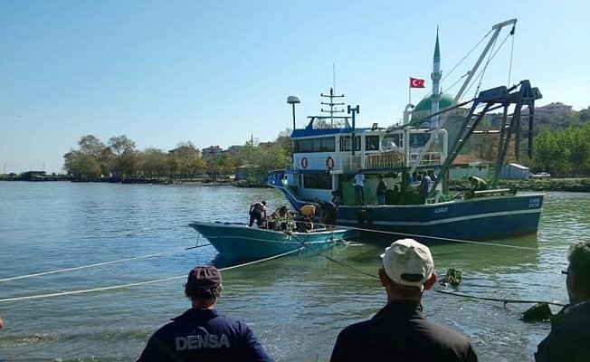 Melenağzı köyünde balıkçı teknesi alabora oldu; 3 kişi kurtarıldı...