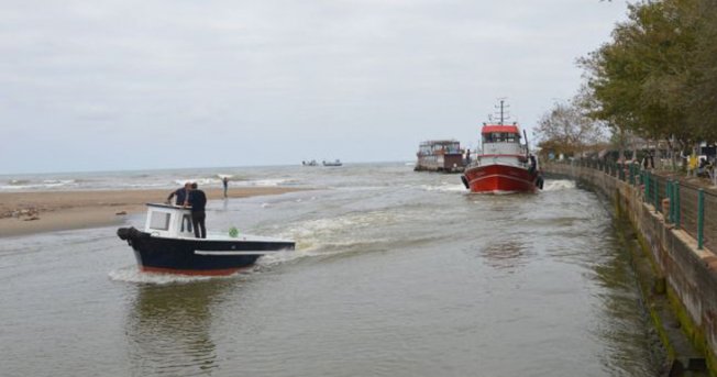 Sakarya'da balıkçılar barınak istiyor
