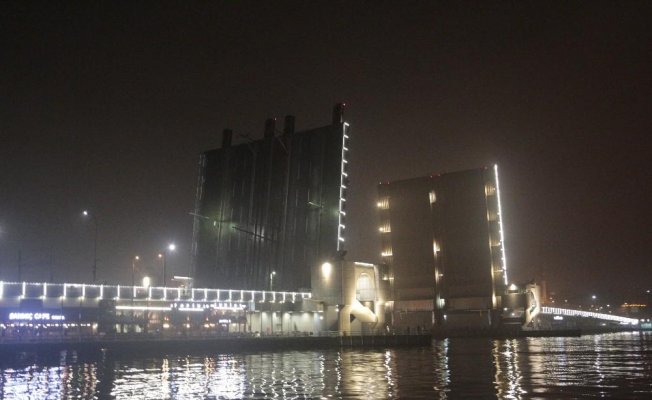 Unkapanı, Galata ve Haliç Metro köprüsü deniz trafiğine açıldı