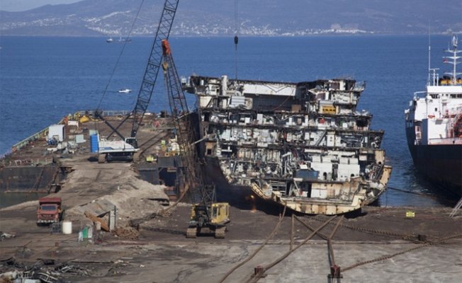 İzmirli Leyal Gemi Söküm firması,Onaylı Gemi Geri Dönüşüm Listesi&#039;ne girdi