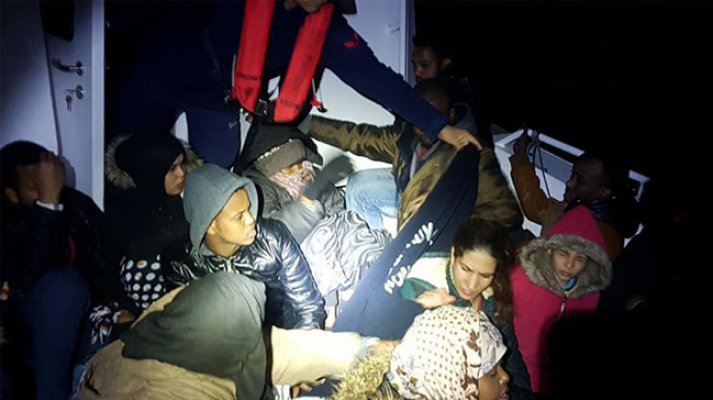 Sahil Güvenlik, 262 düzensiz göçmen yakaladı