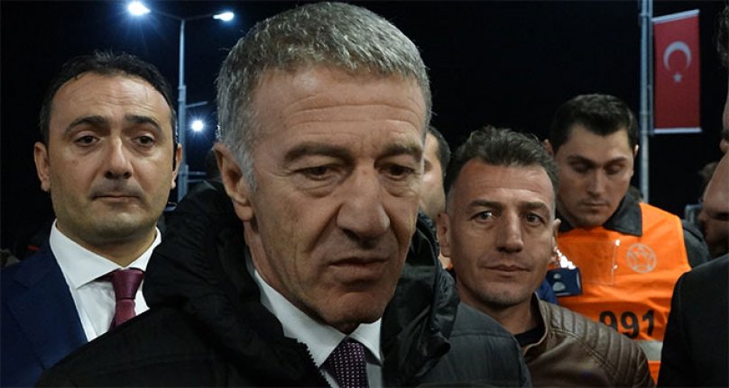 Ahmet Ağaoğlu: "Oyuncuların alınlarından öptüm"