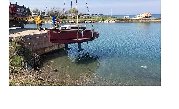Dört yılda kendi teknesini yaptı