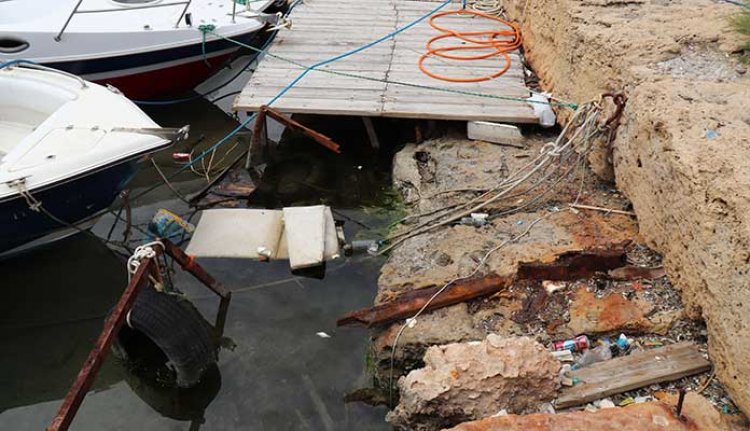 Girne Limanı çöktü