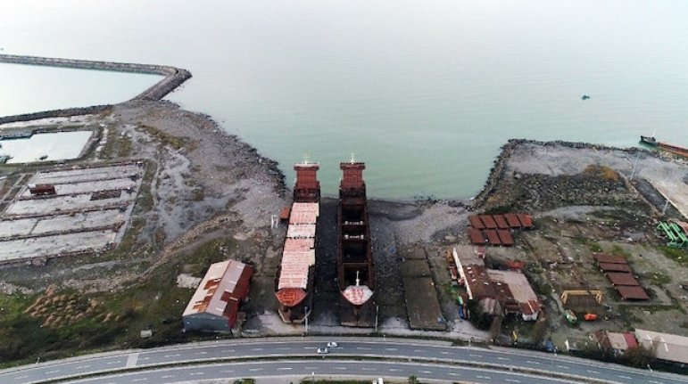 12 yıldır kızakta bekleyen "Lider Perihan" sonunda suyla buluştu