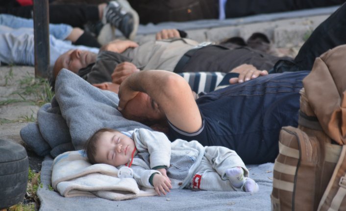 Ayvalık’ta 66 kaçak göçmen yakalandı