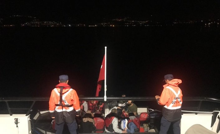 Sahil güvenlik ekipleri kaçak göçmenlere göz açtırmıyor