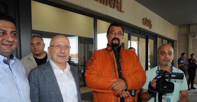 ABD’li oyuncu Steven Seagal Türkiye’de