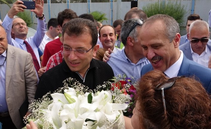 İmamoğlu’na memleketi Trabzon’da coşkulu karşılama