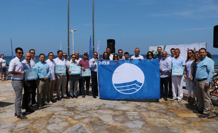 Kuşadası’nın 2019 yılı mavi bayrakları dalgalanmaya başladı