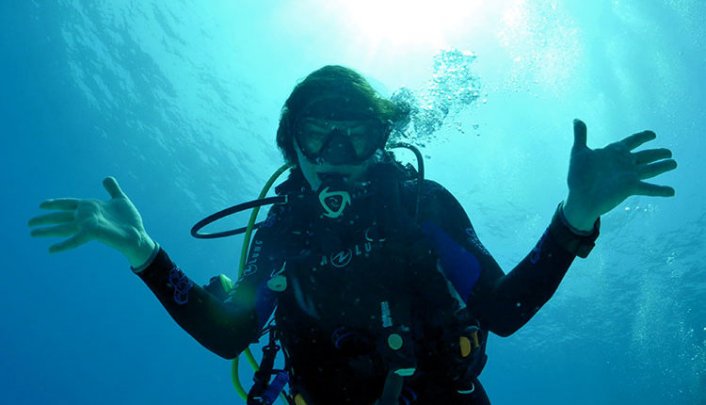 Özge Borak : ‘Her daldığımda çöp topluyorum’