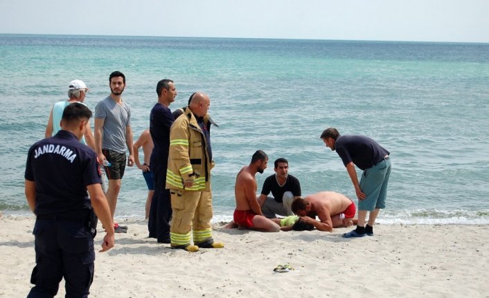 Silivri sahilinde boğulma tehlikesi geçiren çocuk hastanede hayatını kaybetti