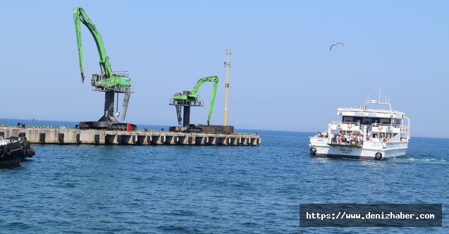 Dikili ile Midilli arasında feribot seferleri turizmi canlandırıyor
