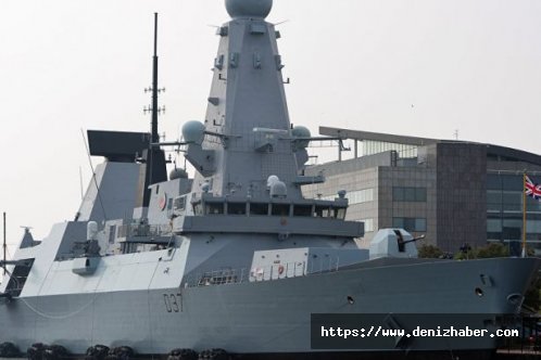 İngiltere'nin yeni savaş gemisi Basra Körfezi'ne ulaştı